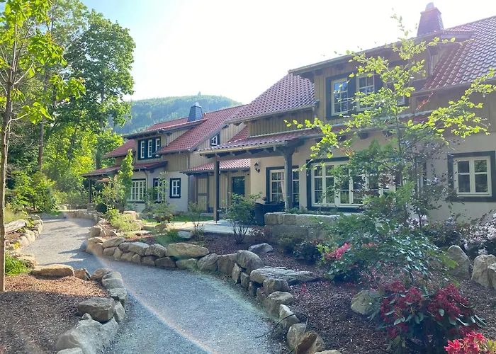 Ilsenburg, Luxurioese Landhaeuser Mit Sauna Und Kamin, Mitten Im Harz بيت للعطل *